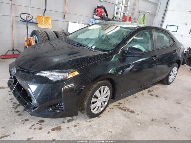 2017 TOYOTA COROLLA LE 2