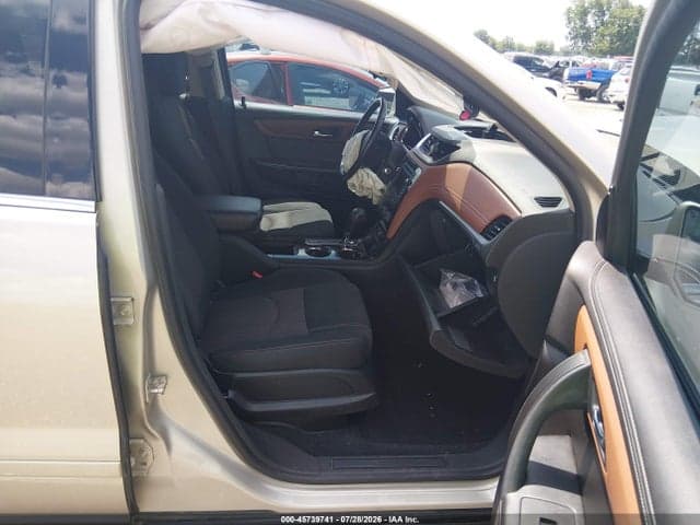 2017 CHEVROLET TRAVERSE LT 5