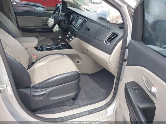 2019 KIA SEDONA EX 5