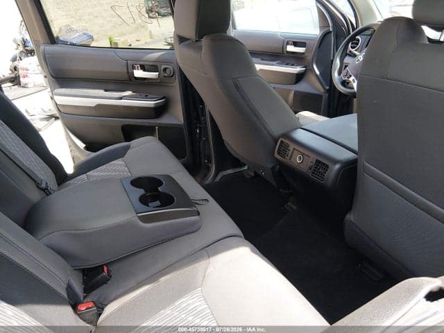 2018 TOYOTA TUNDRA SR5 5.7L V8 8