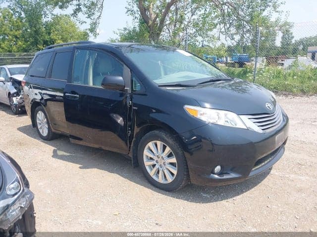 2017 TOYOTA SIENNA XLE 7 PASSENGER - 1