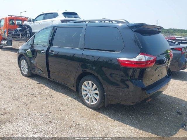 2017 TOYOTA SIENNA XLE 7 PASSENGER 3