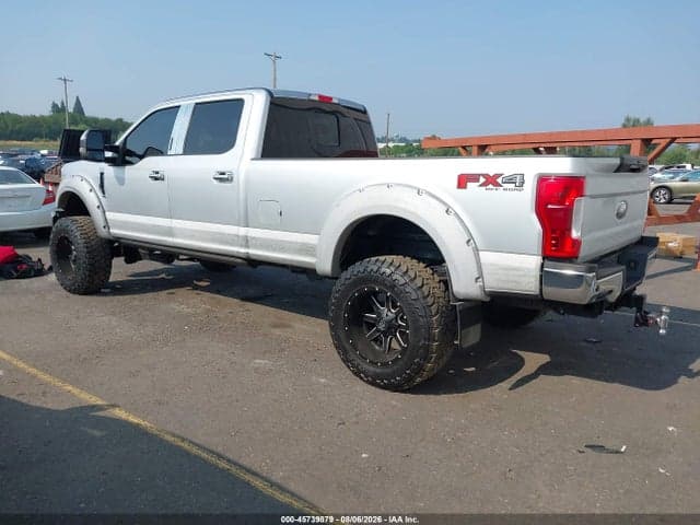 2017 FORD F-350 LARIAT 3