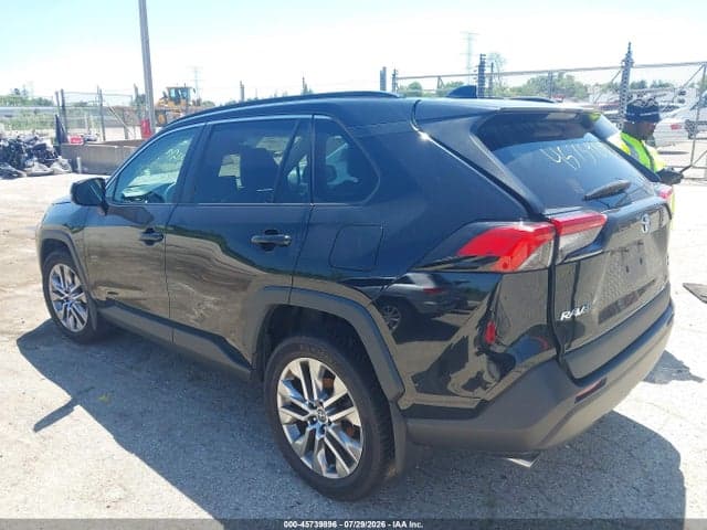 2020 TOYOTA RAV4 XLE PREMIUM 3