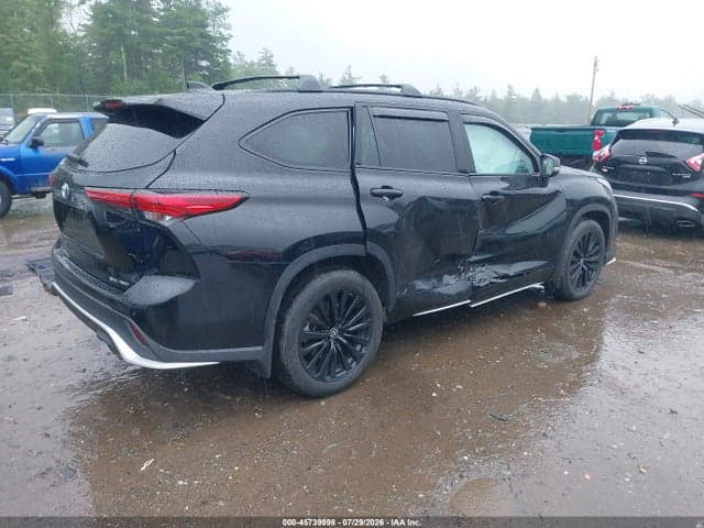 2023 TOYOTA HIGHLANDER XSE 4