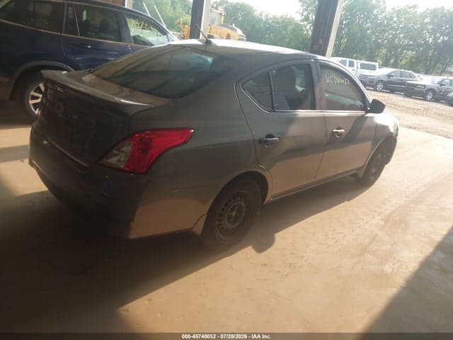 2018 NISSAN VERSA 1.6 S+ 4