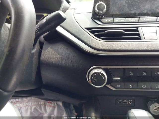 2019 NISSAN ALTIMA 2.5 SR 11