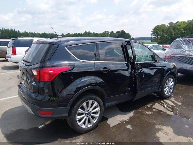 2019 FORD ESCAPE SE 4