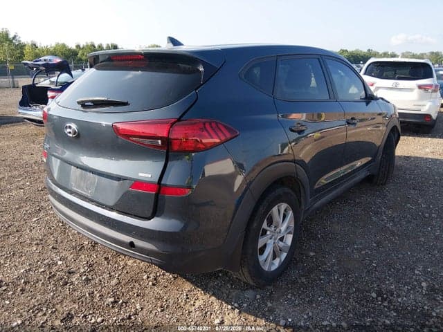2021 HYUNDAI TUCSON SE 4