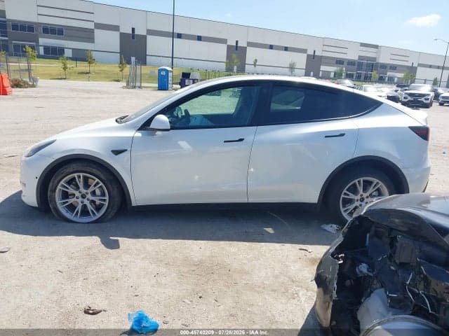 2022 TESLA MODEL Y LONG RANGE DUAL MOTOR ALL-WHEEL DRIVE 13