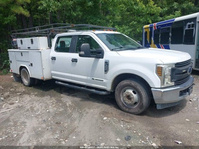 2018 FORD F-350 CHASSIS XL - 1