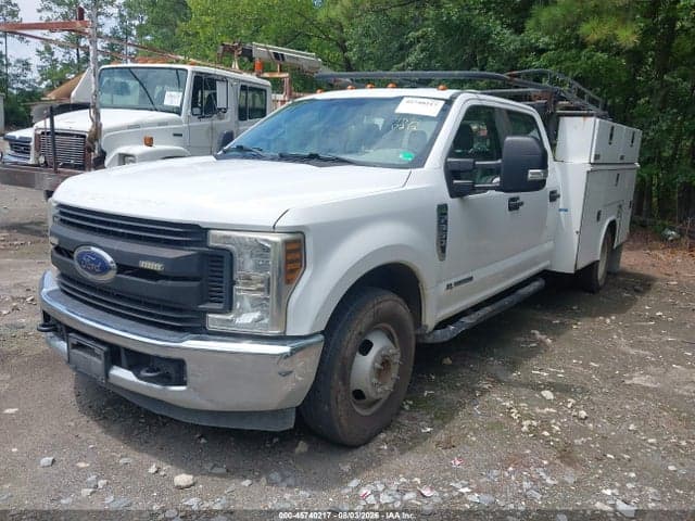 2018 FORD F-350 CHASSIS XL 2