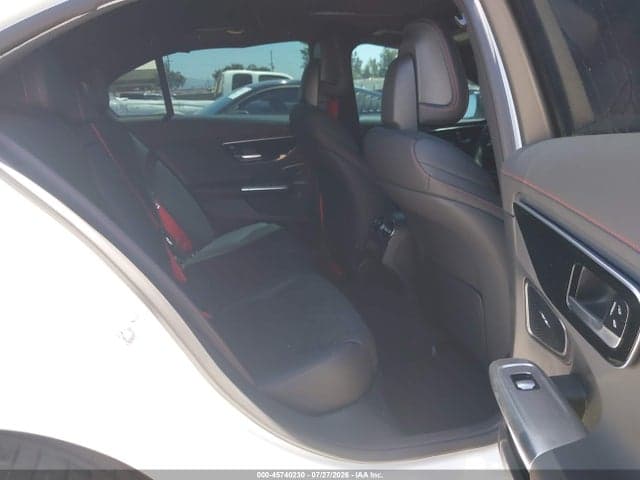 2026 MERCEDES-BENZ AMG C 43 4MATIC 8