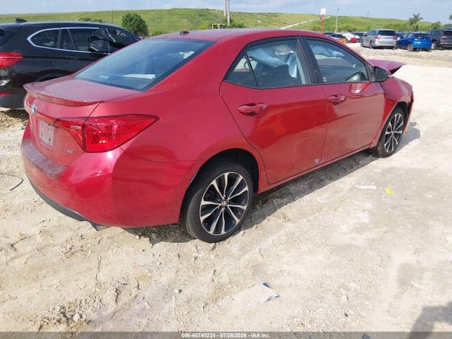 2018 TOYOTA COROLLA SE 4
