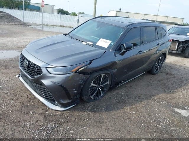 2022 TOYOTA HIGHLANDER XSE 2