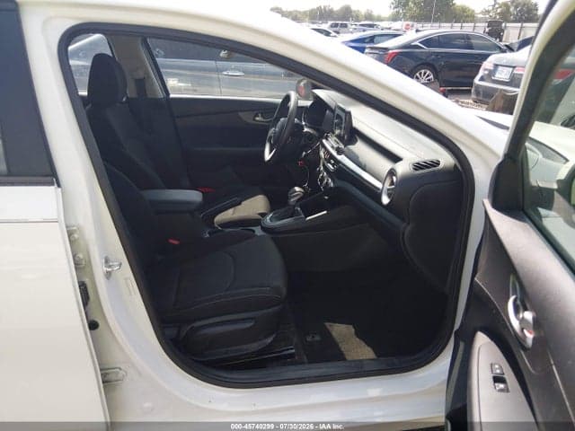 2020 KIA FORTE FE 5