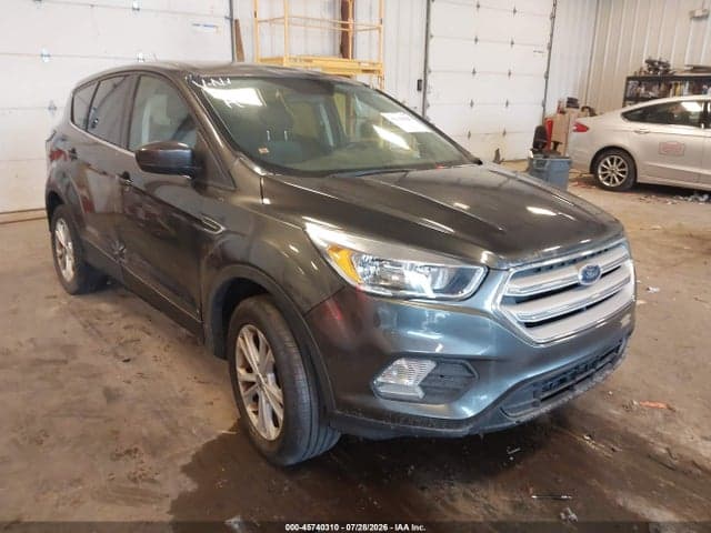 2017 FORD ESCAPE SE - 1