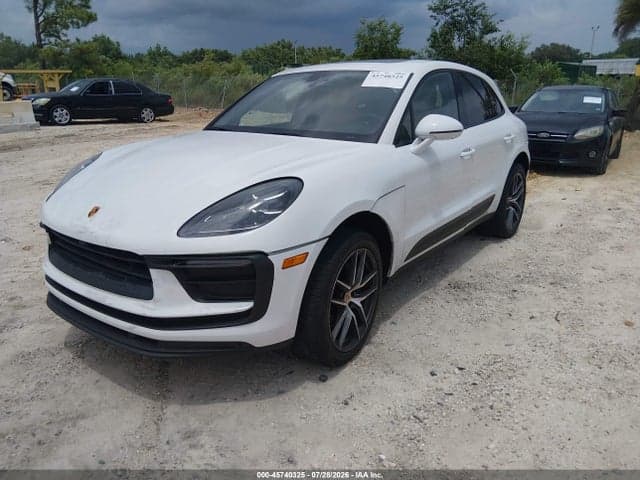 2022 PORSCHE MACAN 2