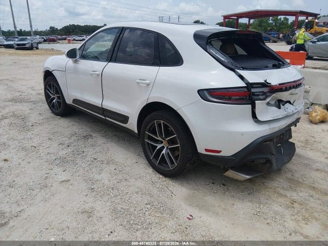 2022 PORSCHE MACAN 3