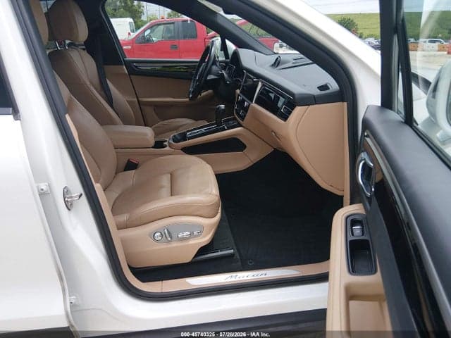 2022 PORSCHE MACAN 5