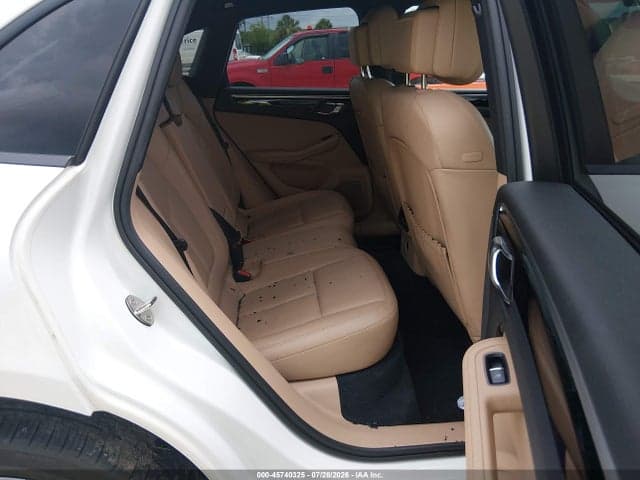 2022 PORSCHE MACAN 8