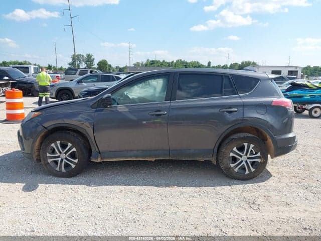 2018 TOYOTA RAV4 LE 14