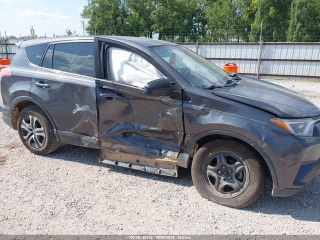 2018 TOYOTA RAV4 LE 5