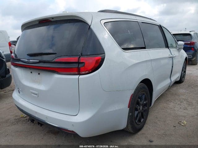 2022 CHRYSLER PACIFICA TOURING L 4