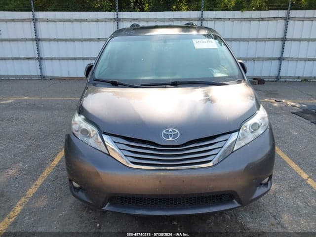 2017 TOYOTA SIENNA XLE 7 PASSENGER 12