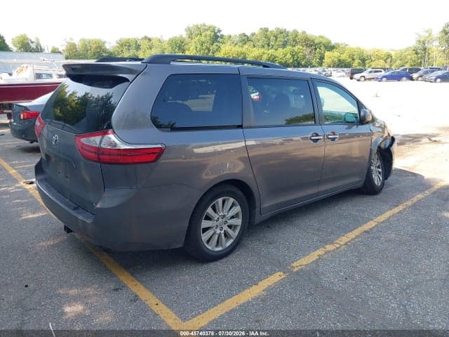 2017 TOYOTA SIENNA XLE 7 PASSENGER 4
