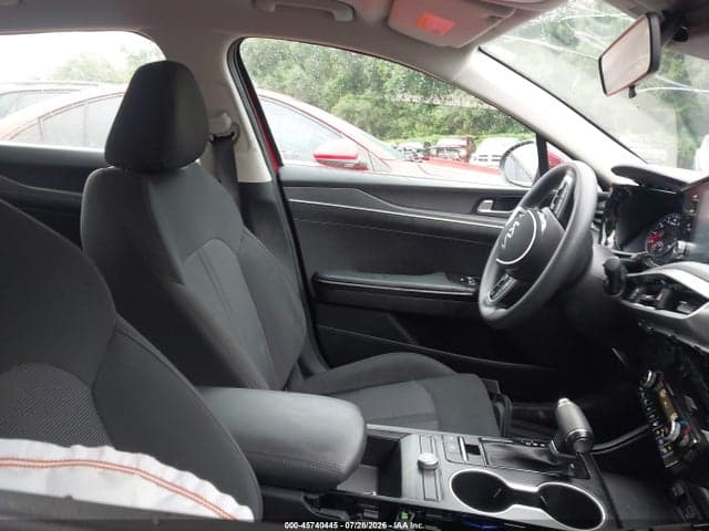 2022 KIA K5 LXS 5