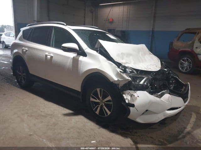 2017 TOYOTA RAV4 XLE 1
