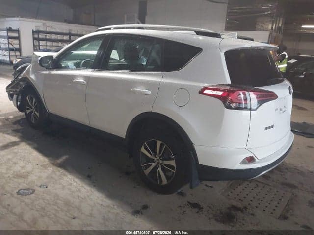 2017 TOYOTA RAV4 XLE 3