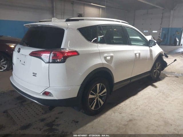 2017 TOYOTA RAV4 XLE 4