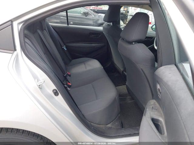 2022 TOYOTA COROLLA LE 8