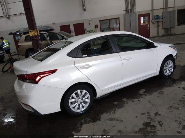 2019 HYUNDAI ACCENT SE 4