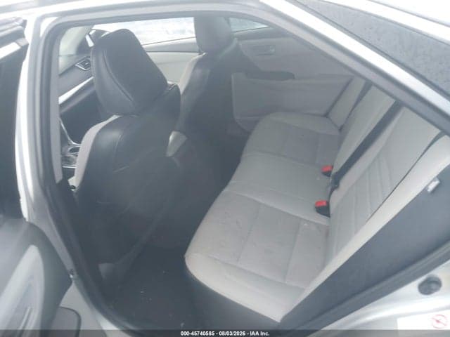 2017 TOYOTA CAMRY SE 8