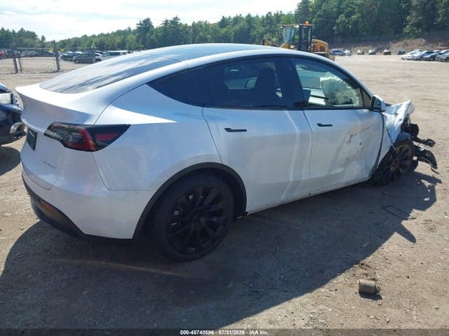 2023 TESLA MODEL Y 4
