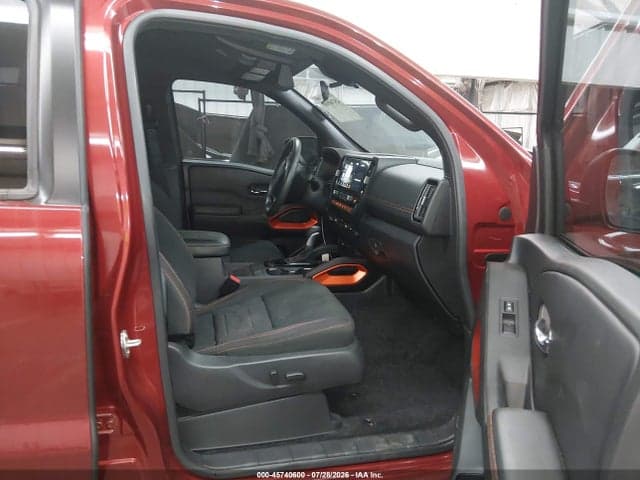 2025 NISSAN FRONTIER PRO-4X 4X4 5