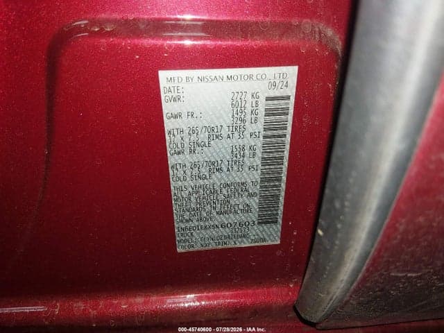 2025 NISSAN FRONTIER PRO-4X 4X4 9
