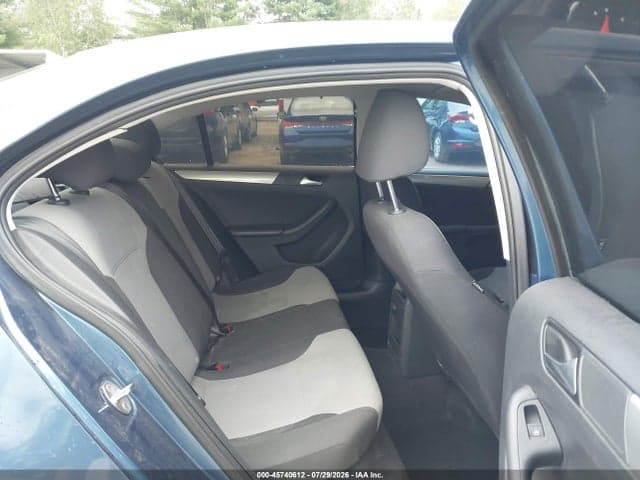 2017 VOLKSWAGEN JETTA 1.4T S 8