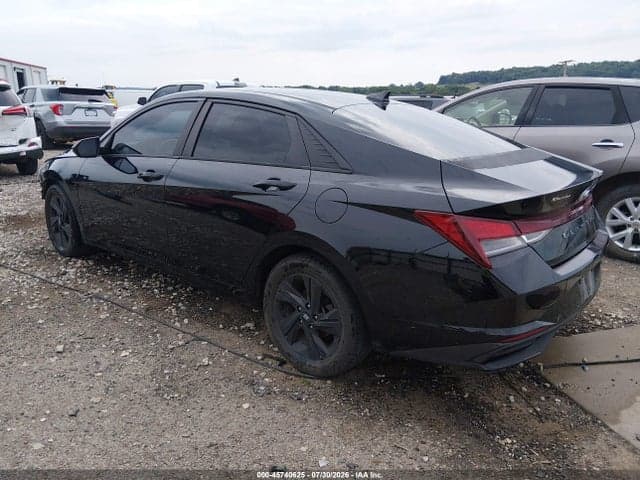 2022 HYUNDAI ELANTRA SEL 3