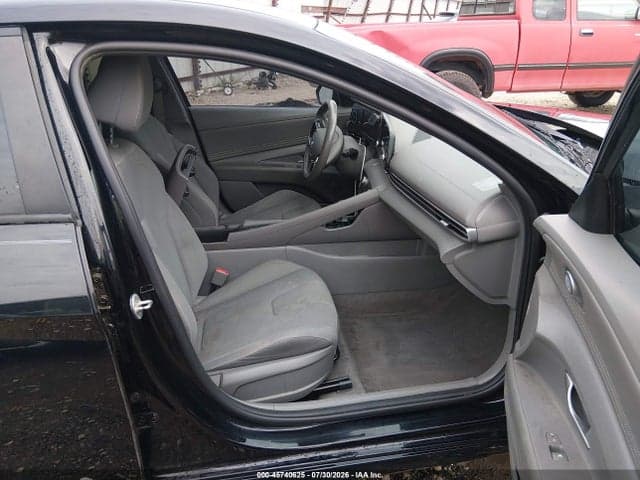 2022 HYUNDAI ELANTRA SEL 5