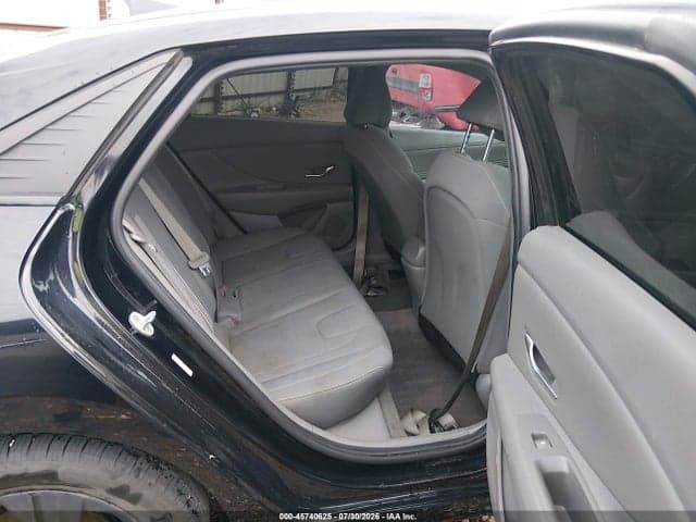 2022 HYUNDAI ELANTRA SEL 8