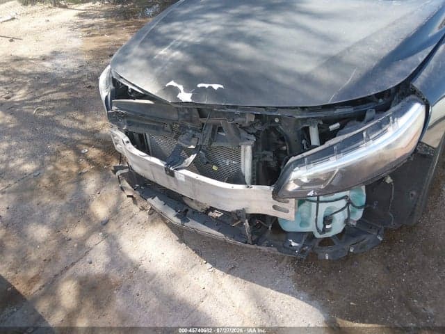 2017 CHEVROLET MALIBU 1LT 6