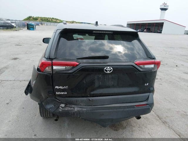 2020 TOYOTA RAV4 LE 6