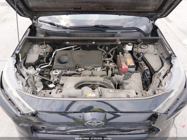 2020 TOYOTA RAV4 LE 10
