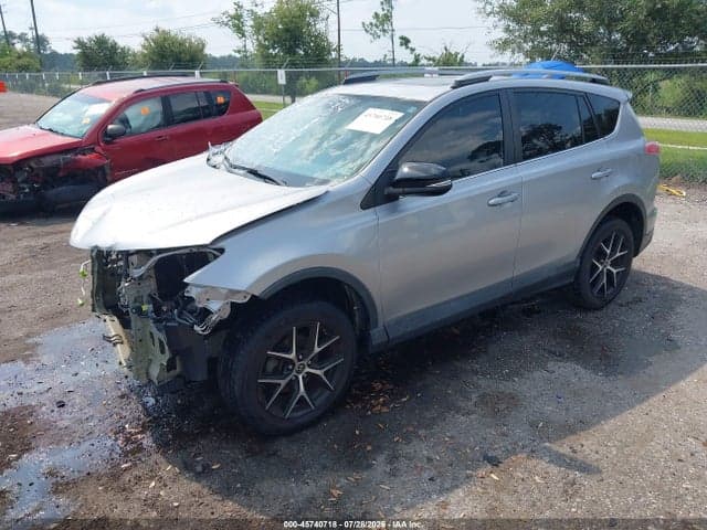 2017 TOYOTA RAV4 SE 2