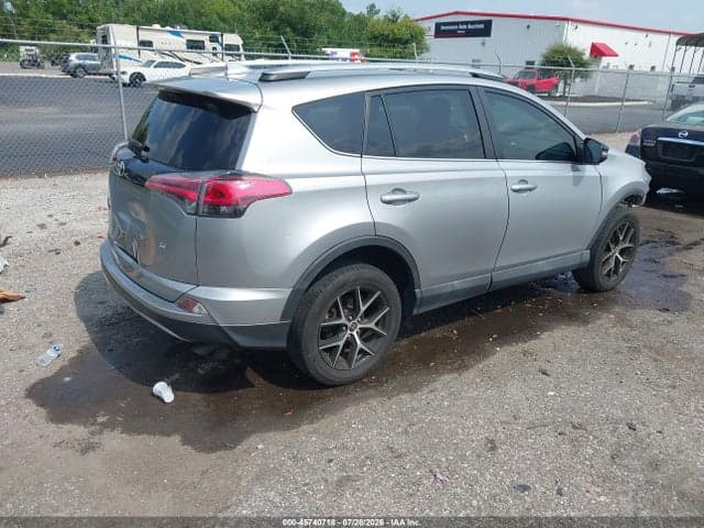 2017 TOYOTA RAV4 SE 4