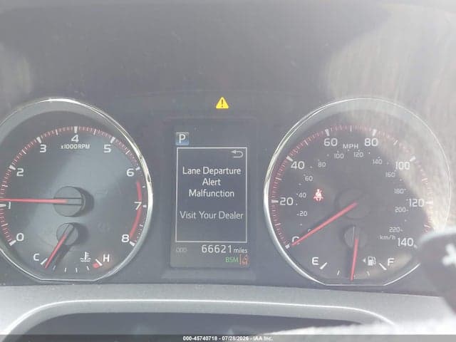 2017 TOYOTA RAV4 SE 7